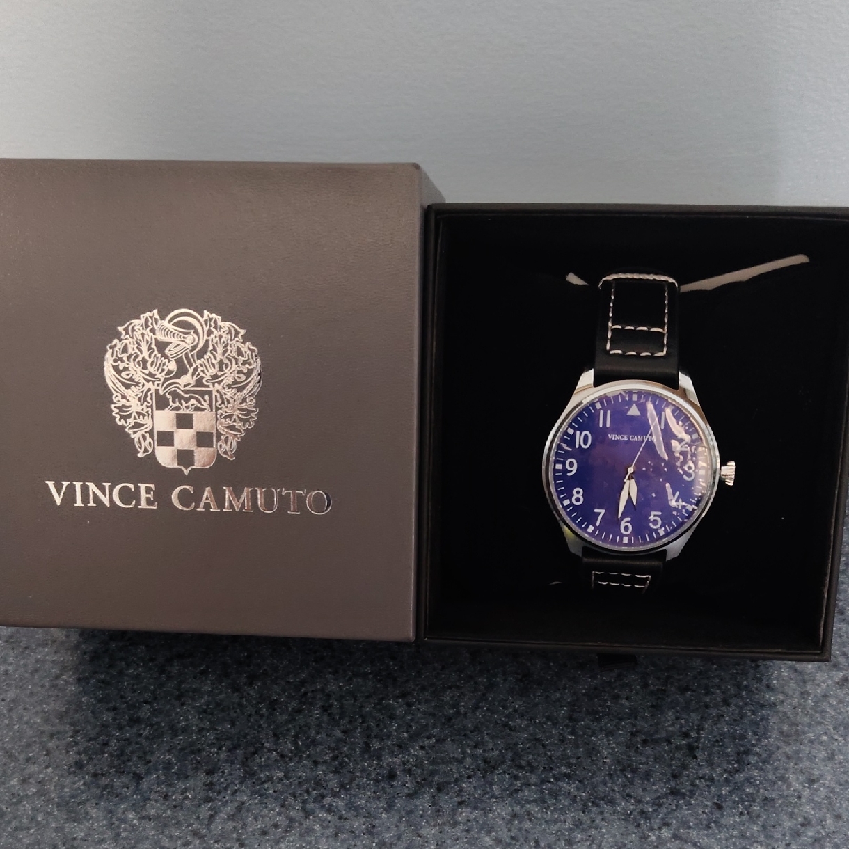 Vince Camuto Men's Black Leather Strap Watch With Blue Dial Nwt